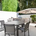 Casa Blanca Villa *